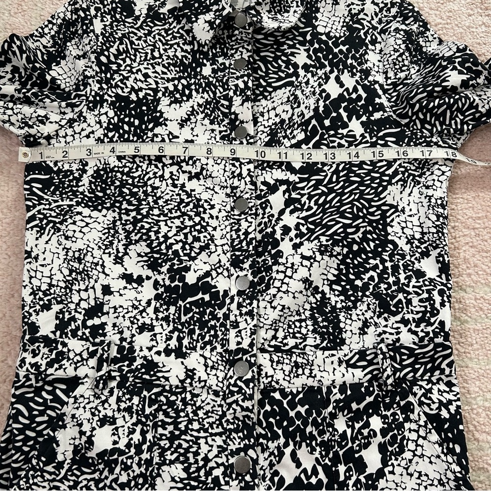 The Kit Black White Patterned Alex Jumpsuit Cropped Long Sleeve Size Medium Fall - Picture 7 of 12